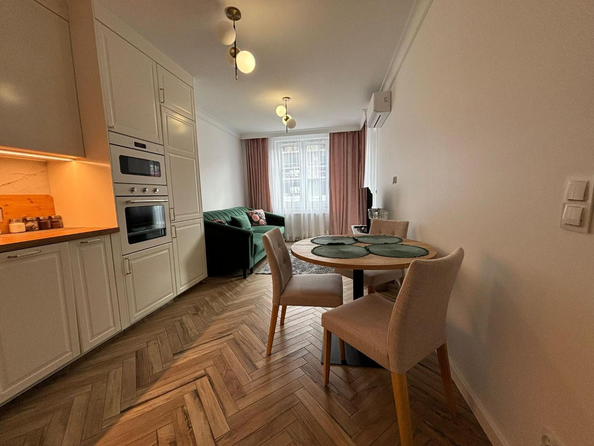 Apartamenty W Centrum Bialegostoku Z Parkingiem W Garazu Podziemnym Bialystok Exterior photo